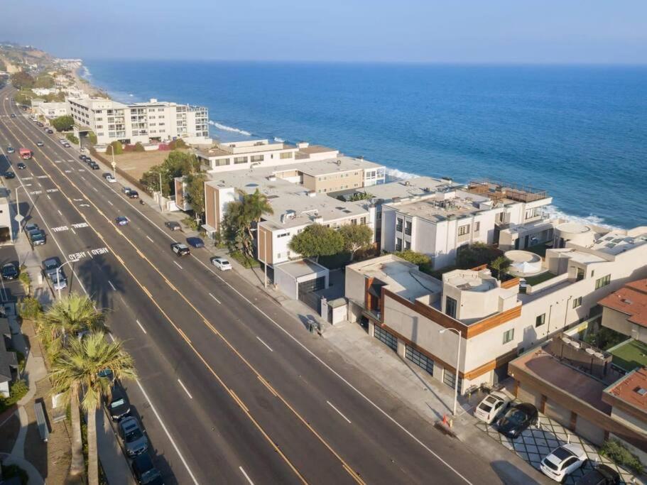 Malibu Sand Carbon Beach Suites Экстерьер фото