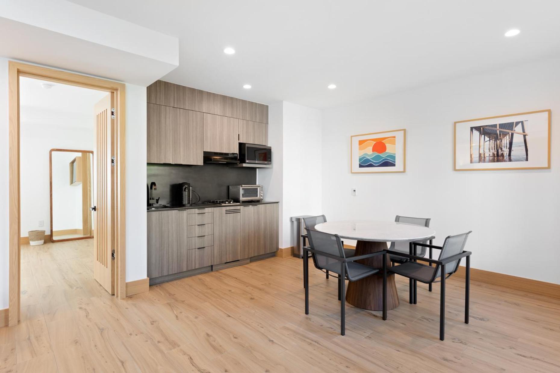 Malibu Sand Carbon Beach Suites Экстерьер фото