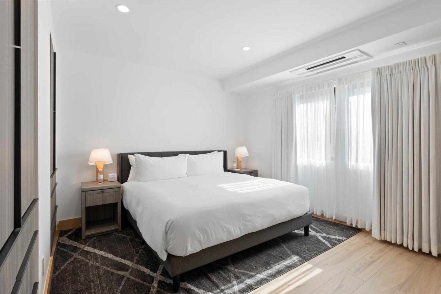 Malibu Sand Carbon Beach Suites Экстерьер фото