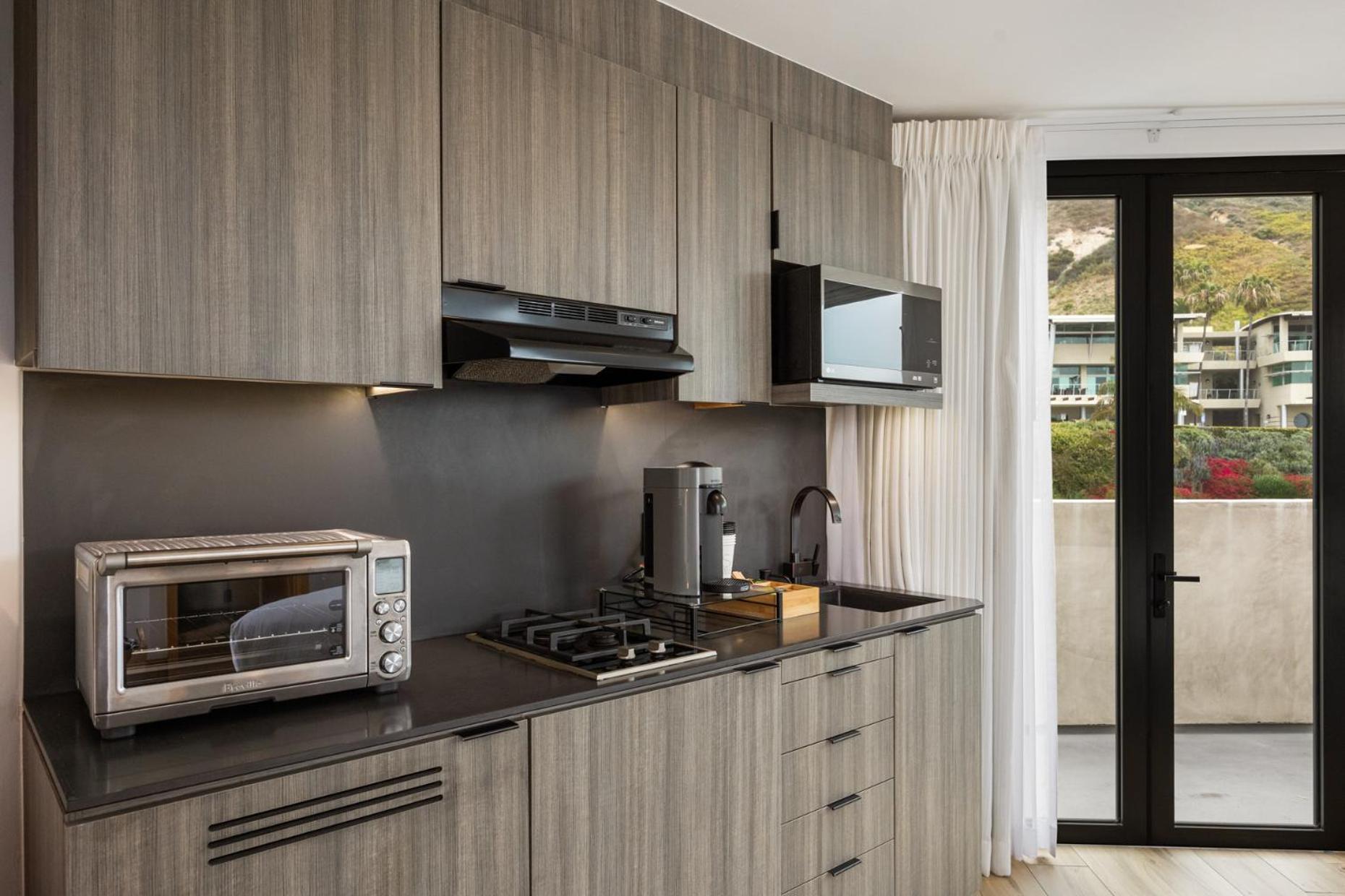 Malibu Sand Carbon Beach Suites Экстерьер фото
